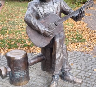 Vor dem ehemaligen Rathaus