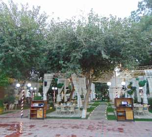 Kukaldosh Garden Restaurant