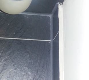 Toilettenboden