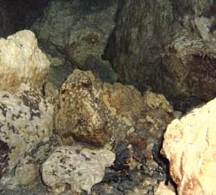 Im Innern der Höhle