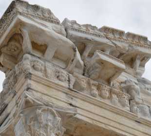 Oberer Teil des Apollon Tempel