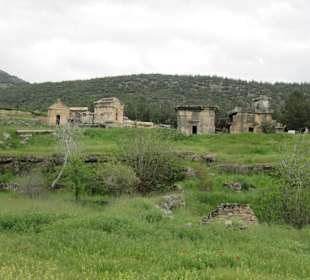 Nekropole (antiker Friedhof)
