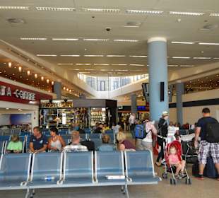 Wartebereich an den Gates.