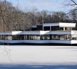 Emma am (eingefrorenen) See