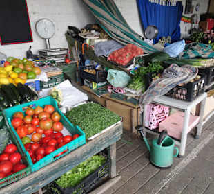 Rundgang auf der Galerie-Ebene der Markthalle