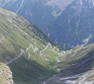 Kurven des Stilfserjochs