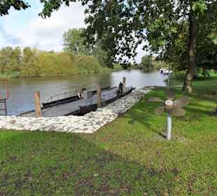 Eindrücke von der Prahmfähre Gräpel