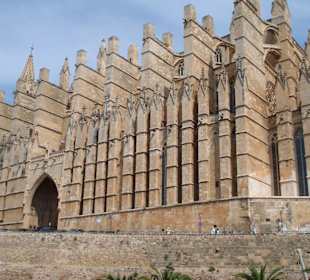 Fassade der Kathedrale La Seu
