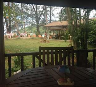Blick vom Bungalow 104 zum Restaurant