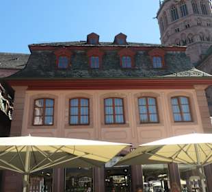 Blick zum Dom-Café in Mainz