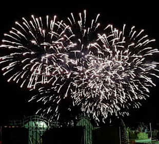 Das Eröffnungsfeuerwerk, das Ende volle Power noch