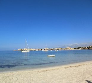 Der Hafen und Strand
