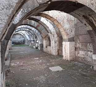 Agora