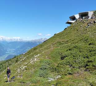 Messner Mountain Museum Corones auf dem Kronplatz oberhalb B