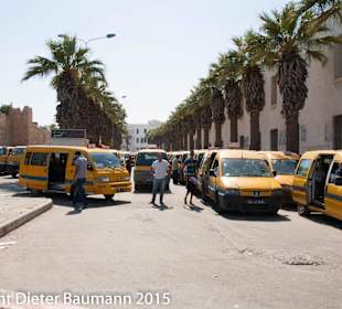 Taxis an der Medina