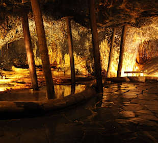 Stahlblaue Grotte in Schmiedefeld , LK Saalfeld/ R