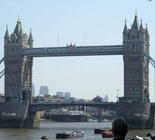 Blick auf die Tower Bridge