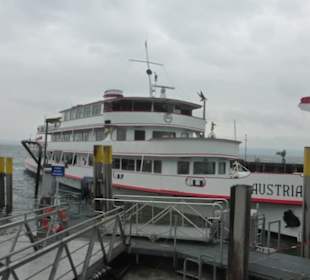Die MS Austria im Hafen von Meersburg