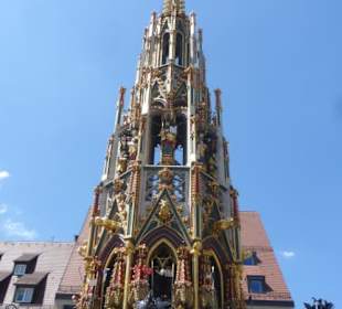 Der Schöne Brunnen von Nürnberg