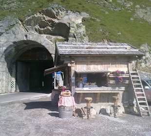 Kleiner Stand auf dem Joch