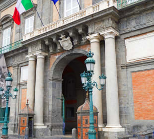 Eingang zur Palazzo Reale di Napoli