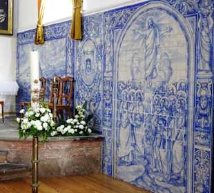Azulejos im Chor der Kirche