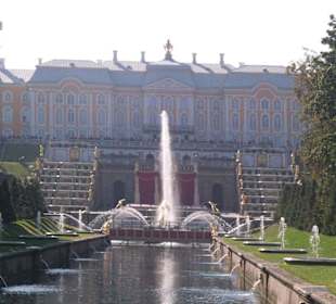 Schloß Peterhof mit grosser Kaskade