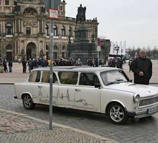 DD Zentrum: Semperoper & Luxus-Trabi