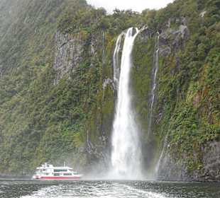 Tuchfühlung mit Wasserfälle