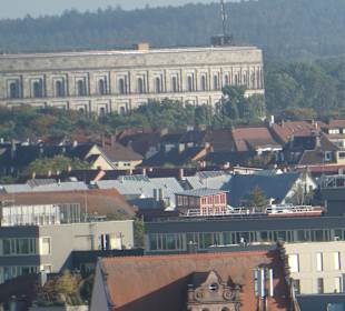Blick von der Kaiserburg zur Kongresshalle