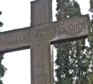 Gefallenen-Denkmal am Friedhof