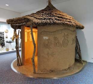 In der Völkerkundeabteilung des Museums