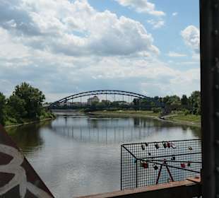 Blick von der Hubbrücke zur neuen Sternbrücke