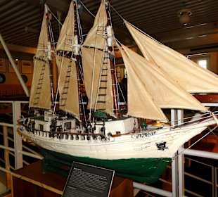 Exponate des Maritime Museum Curaçao