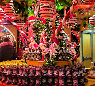 Punsch- und Glühweinstand