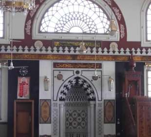 In der Moschee.