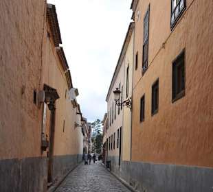 Calle Deán Palami