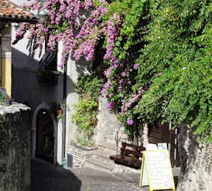 Streifzug durch die Altstadt von Limone