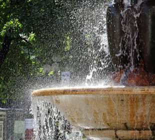 Wasserspiel am Froschbrunnen