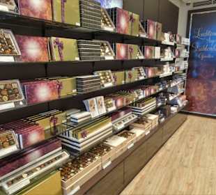 Rundgang durch den Verkaufsraum von Läderach