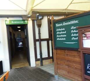 Ri23 - Eingang vom Biergarten aus