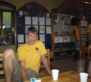 Kurze Pause - Extra Divers Tauchlehrer Marc