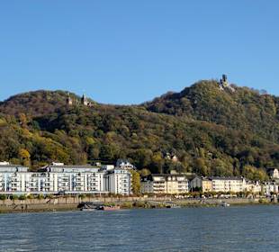 Anfahrt mit der Fähre von Bonn, Austraße