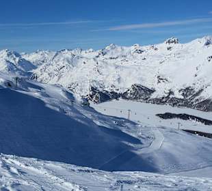 Skigebiet über dem Oberengadin