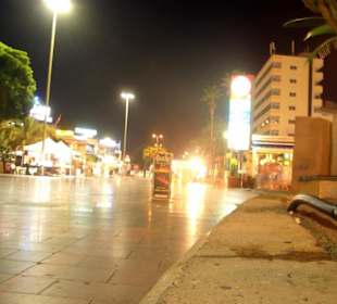 Plaza Shopping-Center