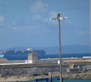 Tarifa, im Hintergrund Marokko