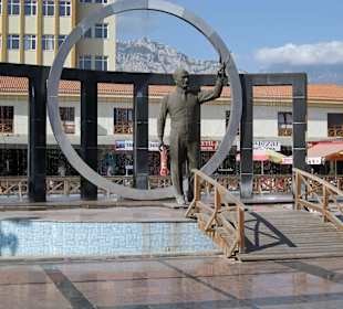 Atatürk Denkmal