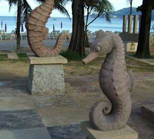 Entlang der Promenade.