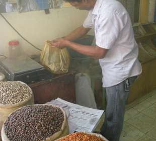 Kaffee, Tee, Gewürze