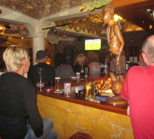 Besucher beim Finale Bayern-Chelsea